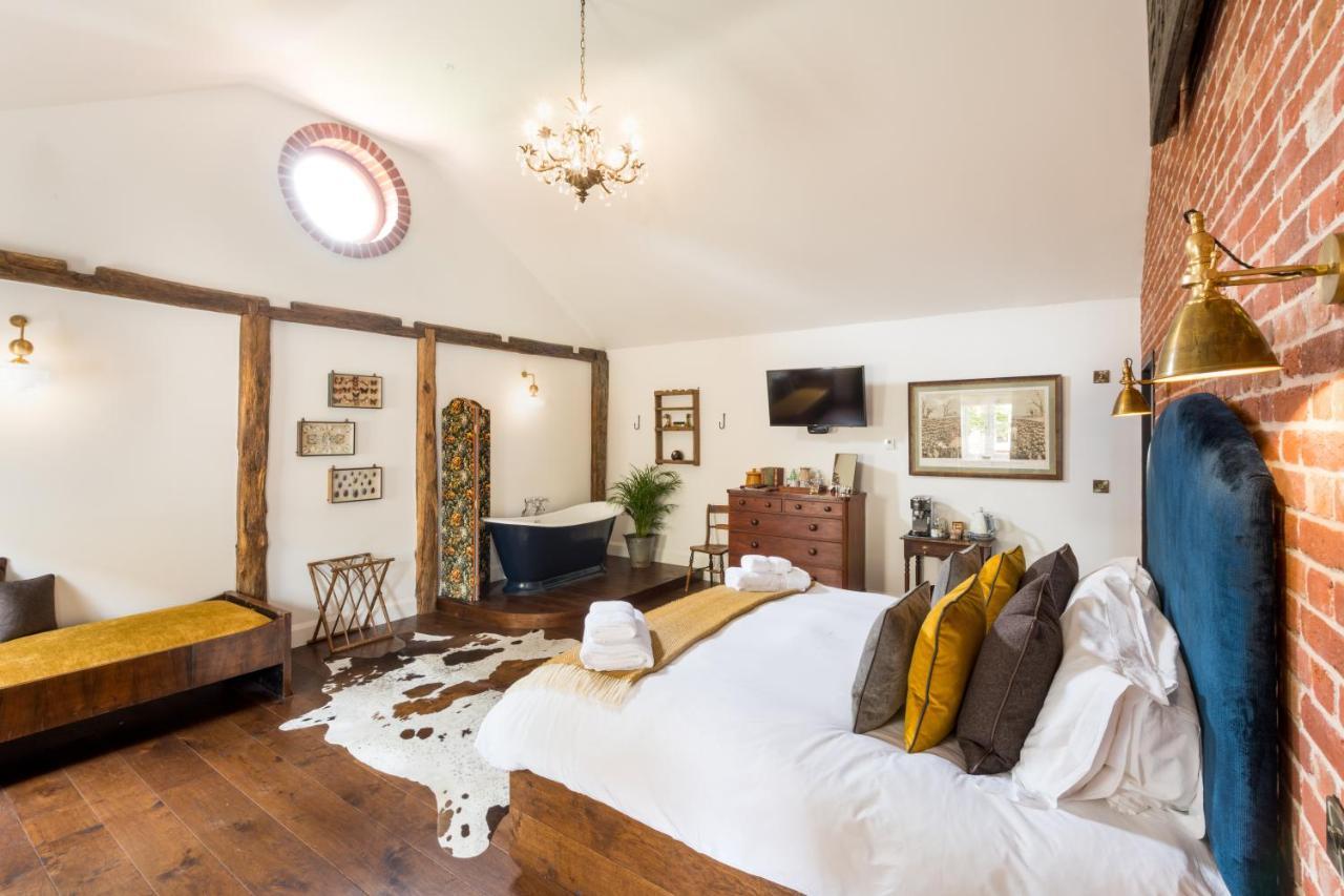 The Brisley Bell Hotel Buitenkant foto