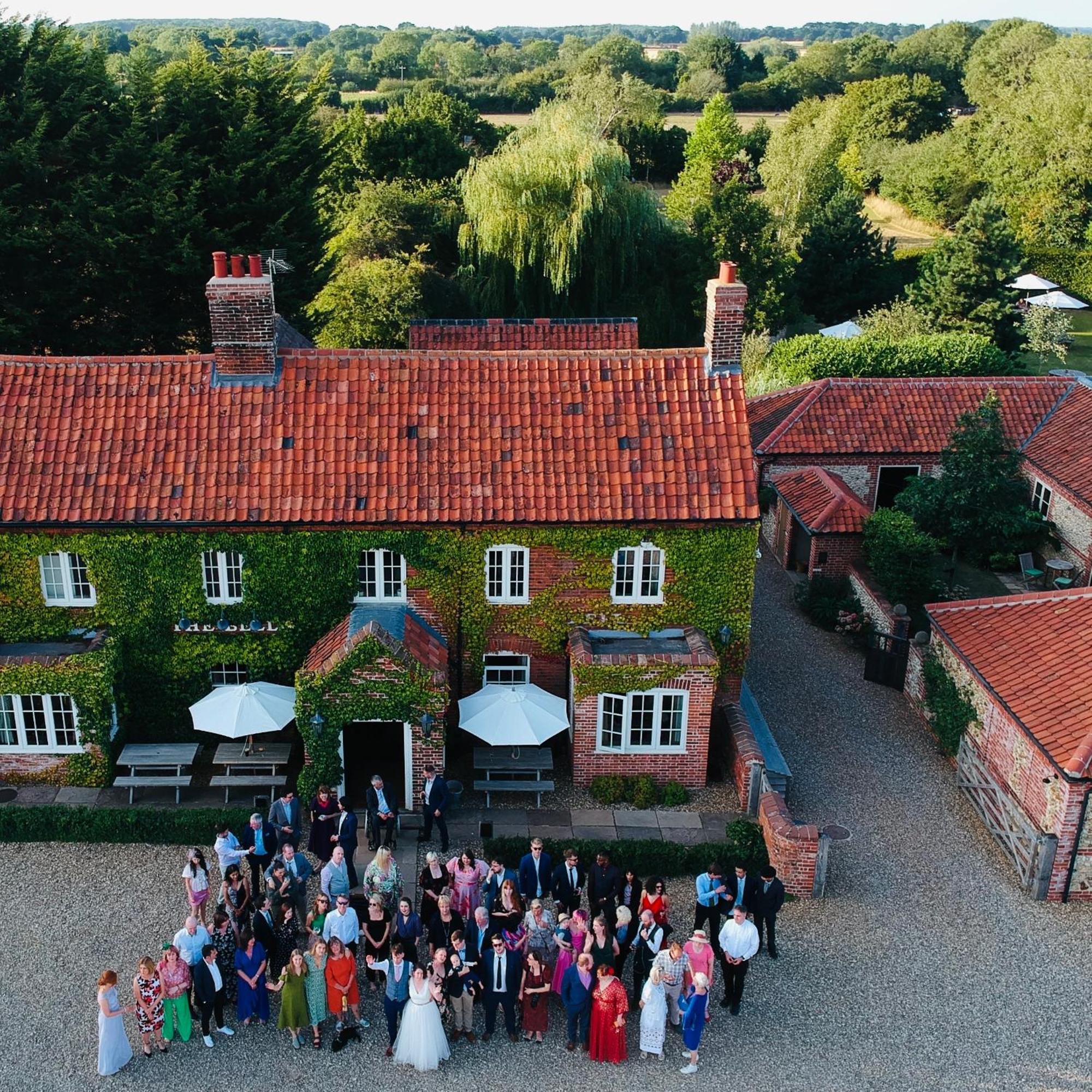 The Brisley Bell Hotel Buitenkant foto